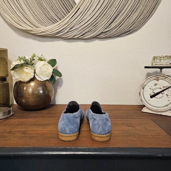 Hush Puppies "Moyen" Blue Suede Loafers Sz 7.5 - Picture 5 of 8